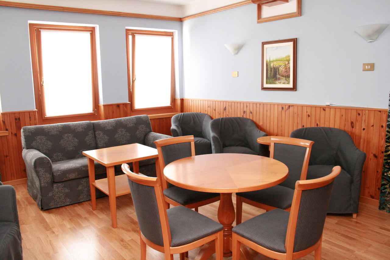 Albergo Cristofoli Treppo Carnico Bagian luar foto